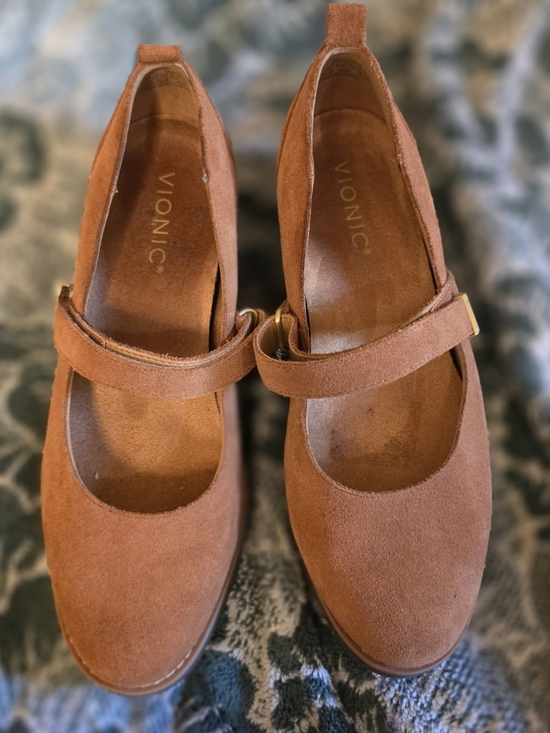 Vionic Shoes - Vionic Brown Wedge Sandals with Patterned Lug Soles